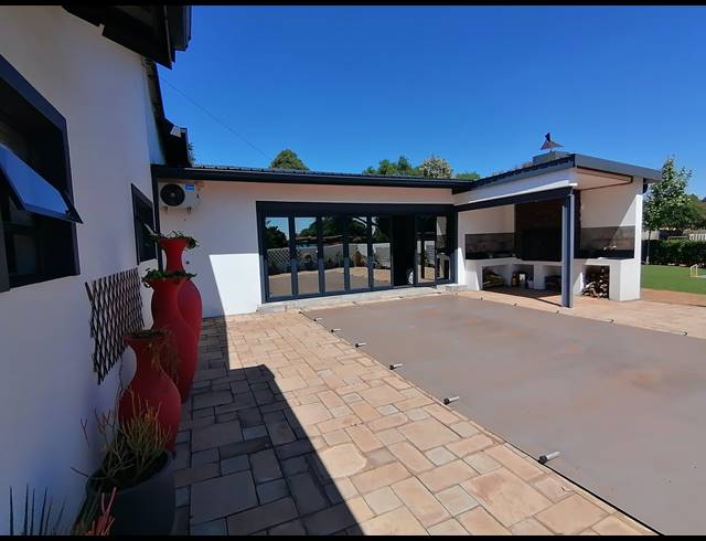 6 BEDROOM FREESTANDING FOR SALE IN WILKOPPIES